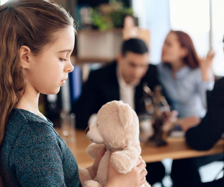 Avocat privilégiant le droit des enfants